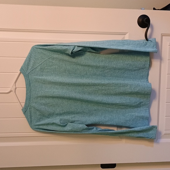 Soneven Teal Long Sleeve Running Shirt Moisture Wicking With Thumb Holes - Picture 5 of 8